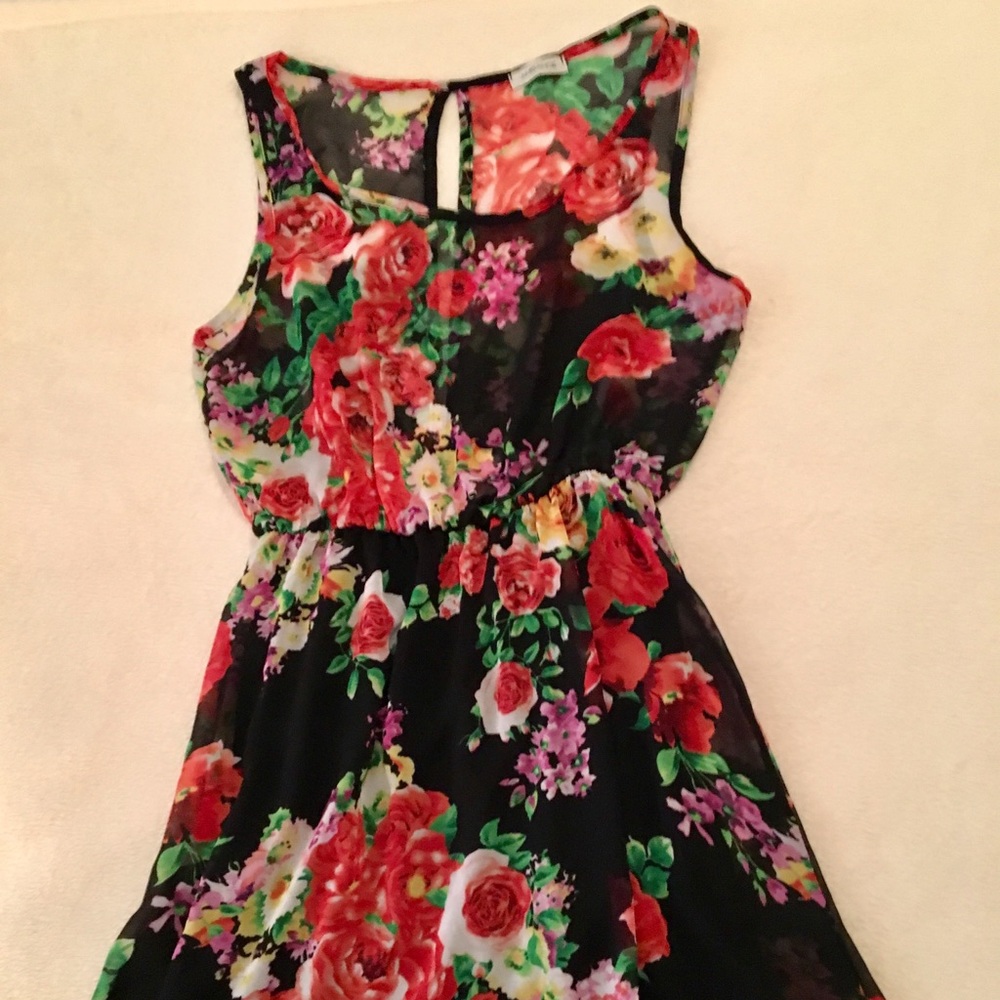 Beautiful flowery dress